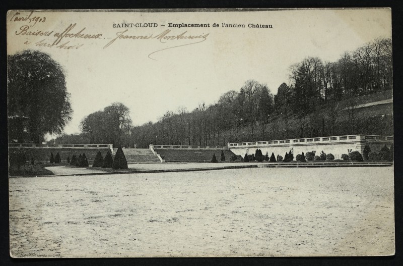 Carte postale ancienne Emplacement de l'ancien Château à Saint-Cloud