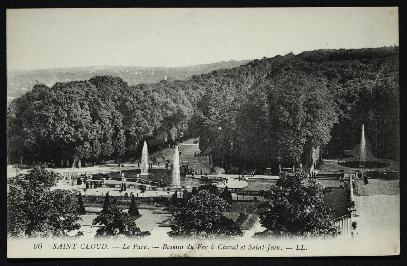 Carte postale ancienne Bassin du Fer à Cheval et Saint-Jean à Saint-Cloud