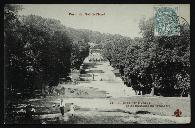 Carte postale ancienne Allée du Fer-à-Cheval et les Hauteurs du Trocadéro à Saint-Cloud