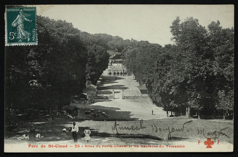 Carte postale ancienne Allée du Fer-à-Cheval et les Hauteurs du Trocadéro à Saint-Cloud