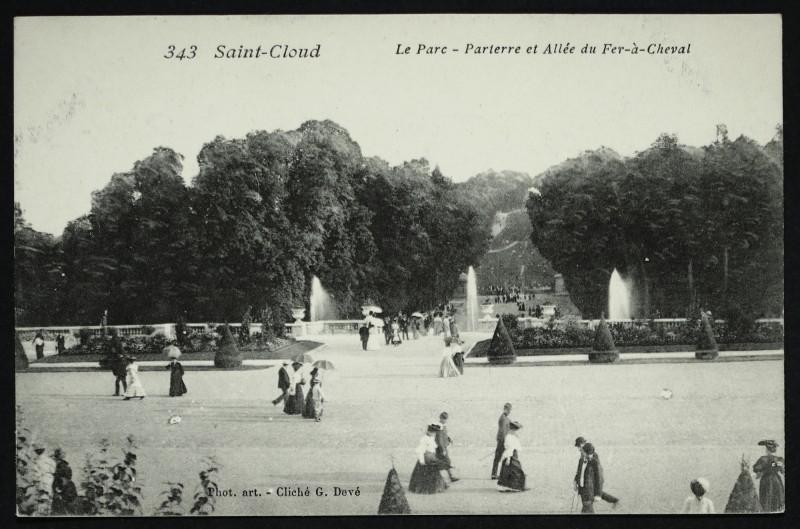 Carte postale ancienne Parterre et Allée du Fer-à-Cheval à Saint-Cloud