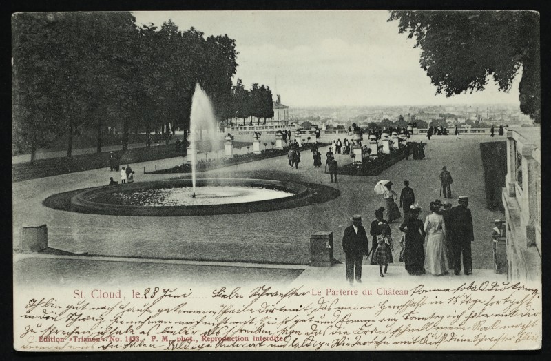 Carte postale ancienne Le Parterre du Château à Saint-Cloud