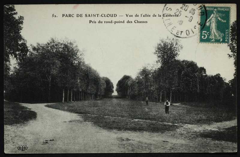 Carte postale ancienne Vue de l'Allée de la Lanterne Pris du rond-point des Chasses à Saint-Cloud