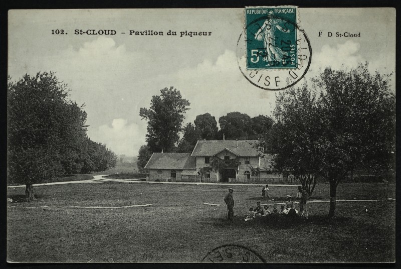 Carte postale ancienne Pavillon du piqueur à Saint-Cloud
