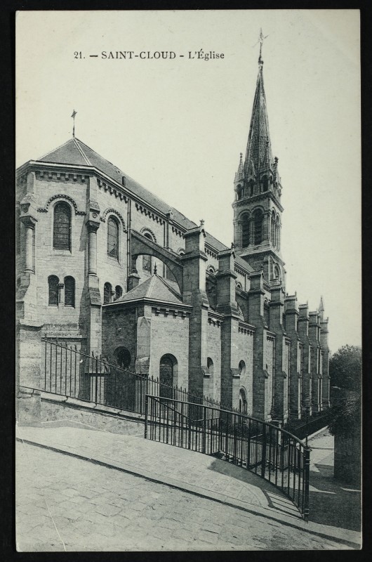 Carte postale ancienne L'Eglise à Saint-Cloud