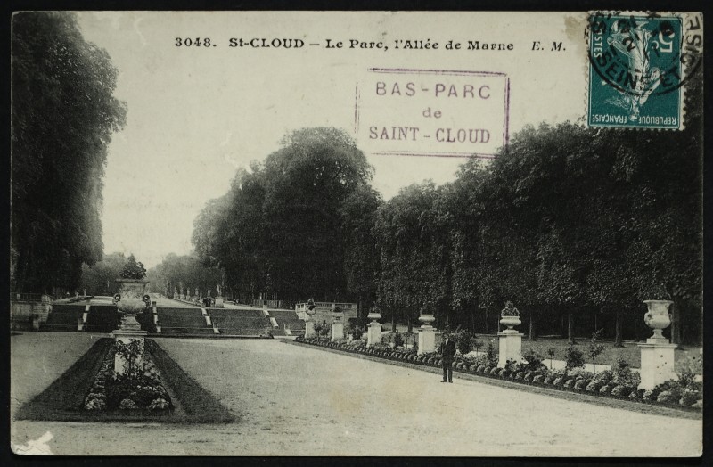 Carte postale ancienne Le Parc, l'Allée de Marnes à Saint-Cloud
