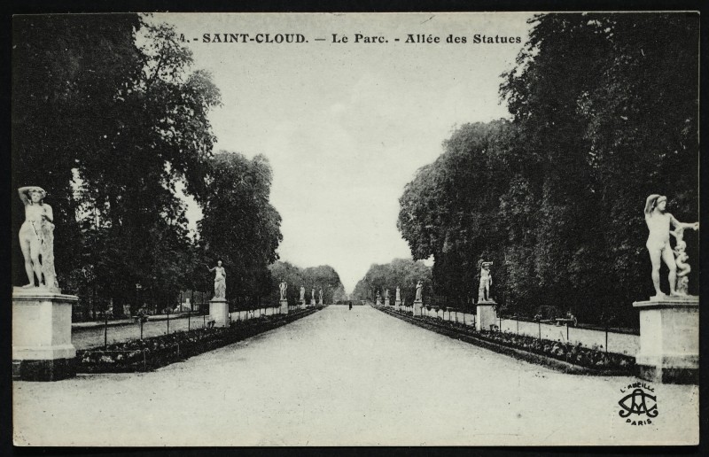 Carte postale ancienne Allées des Statues à Saint-Cloud