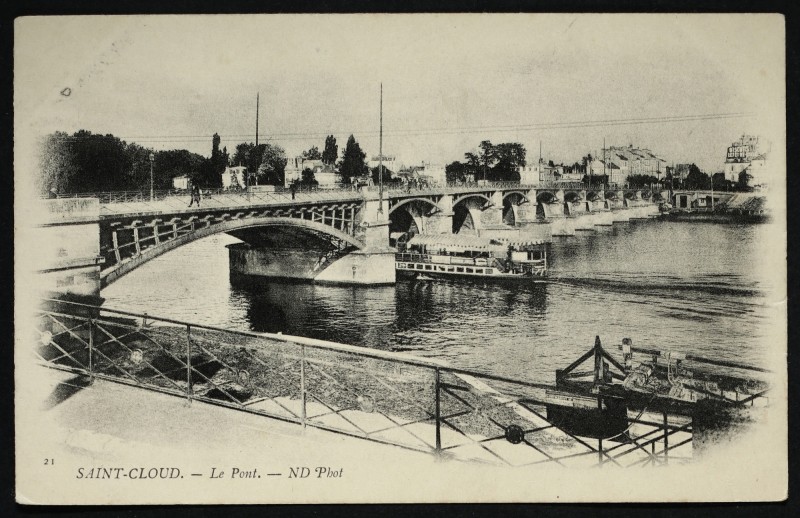 Carte postale ancienne Le Pont à Saint-Cloud