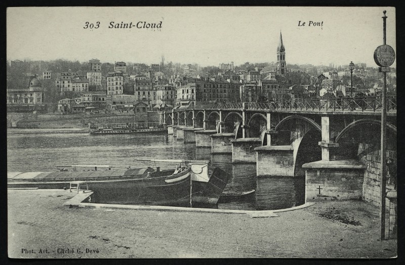 Carte postale ancienne Le Pont à Saint-Cloud