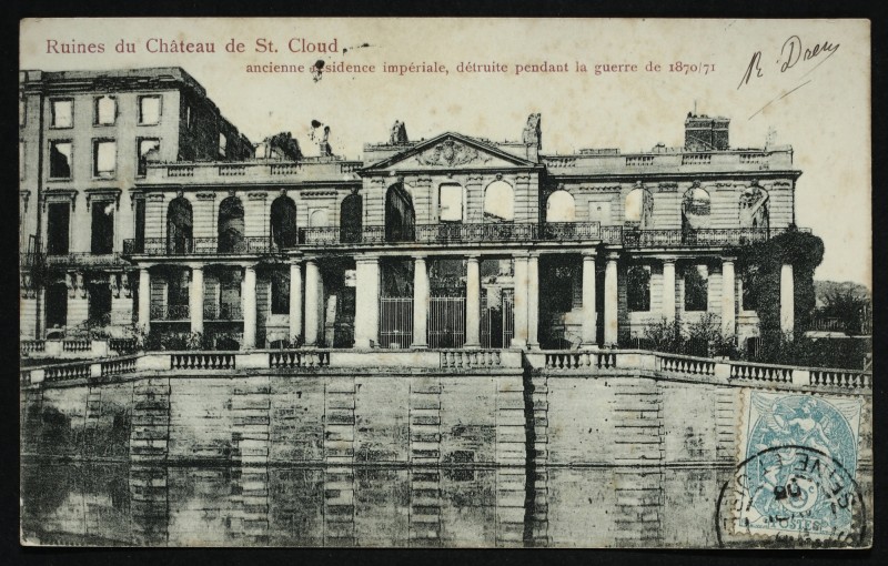 Carte postale ancienne Ruines du Château de St. Cloud ancienne résidence impériale, détruite pendant la guerre de 1870/71 à Saint-Cloud