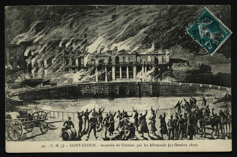 Carte postale ancienne Incendie du Château par les Allemands (13 Octobre 1870) à Saint-Cloud