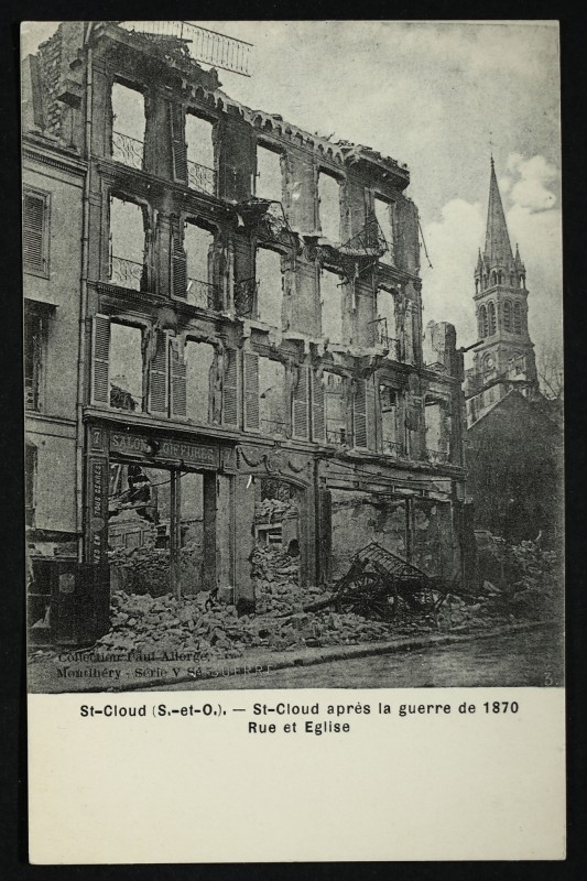 Carte postale ancienne St Cloud après la guerre de 1870 - Rue et Eglise à Saint-Cloud