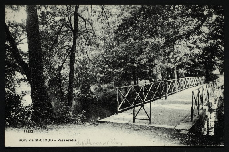 Carte postale ancienne Bois de St-Cloud - Passerelle à Saint-Cloud