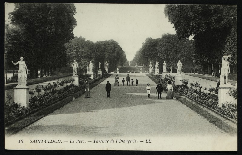 Carte postale ancienne Le Parc. - Le Parterre de l'Orangerie à Saint-Cloud