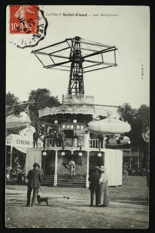 Carte postale ancienne Les Aéroplanes à Saint-Cloud