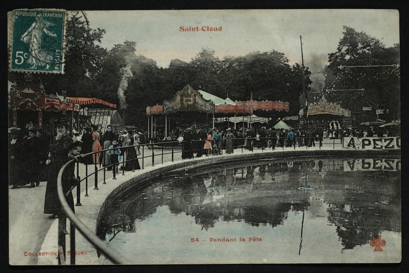 Carte postale ancienne Saint-Cloud pendant la Fête à Saint-Cloud