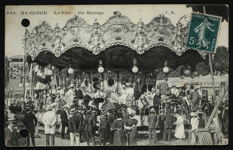 Carte postale ancienne La Fête - Un Manège à Saint-Cloud