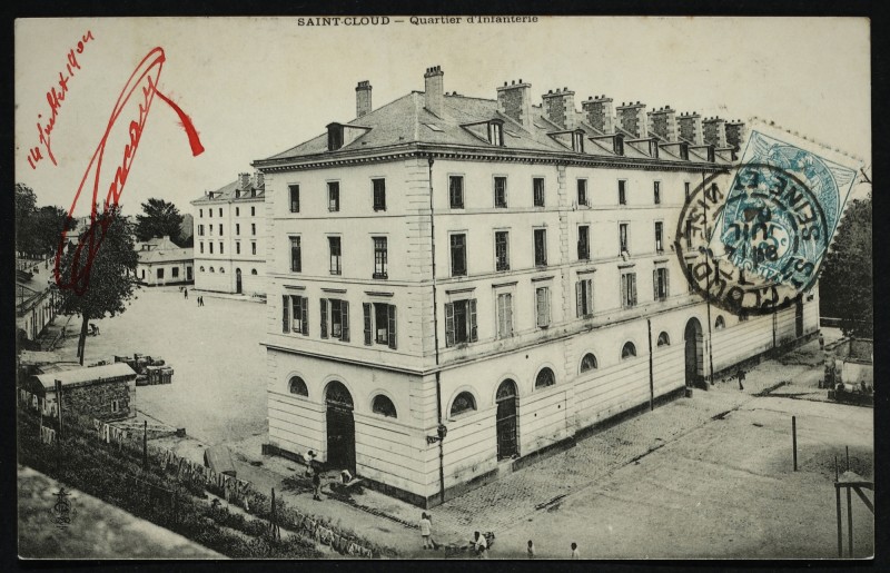 Carte postale ancienne Quartier d'infanterie à Saint-Cloud