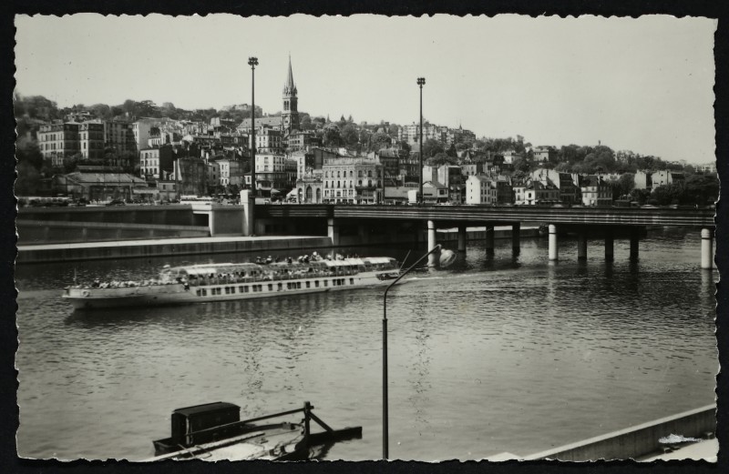 Carte postale ancienne Vue générale à Saint-Cloud