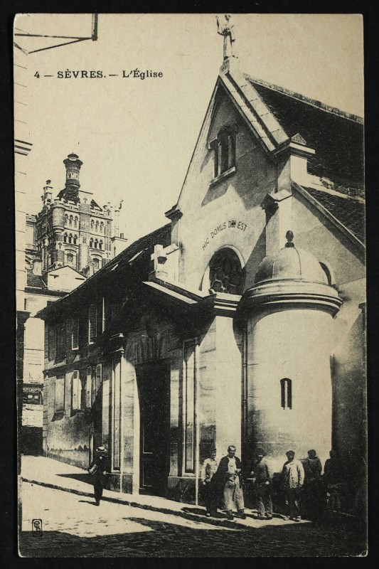 Carte postale ancienne L'Eglise à Sèvres