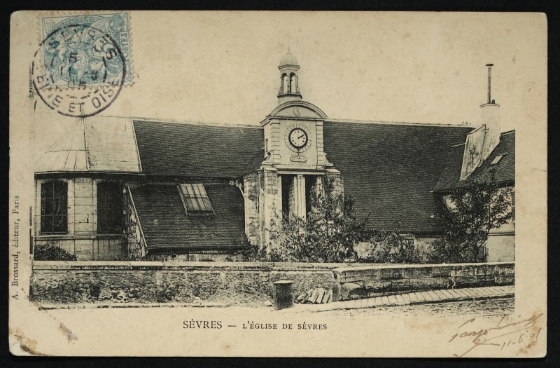 Carte postale ancienne L'Eglise de Sèvres à Sèvres