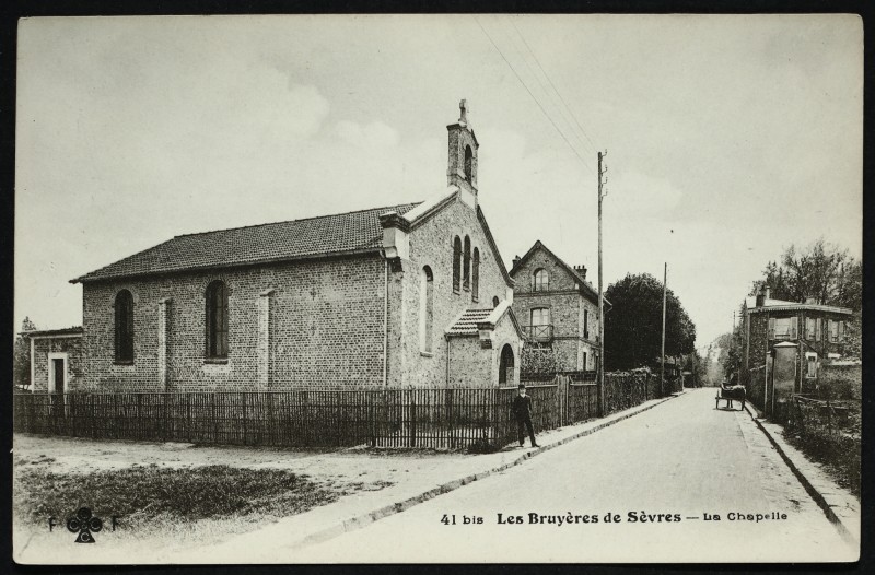 Carte postale ancienne Les Bruyères de Sèvres - La Chapelle à Sèvres