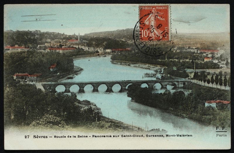 Carte postale ancienne Boucle de la Seine - Panorama sur Saint-Cloud, Suresnes, Mont-Valérien à Sèvres