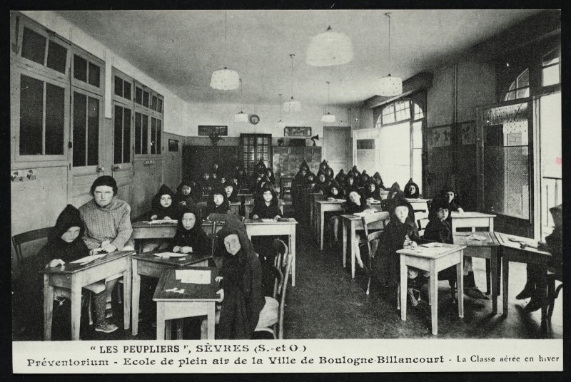 Carte postale ancienne Cf. 9FI/SEV_247/11. à Sèvres