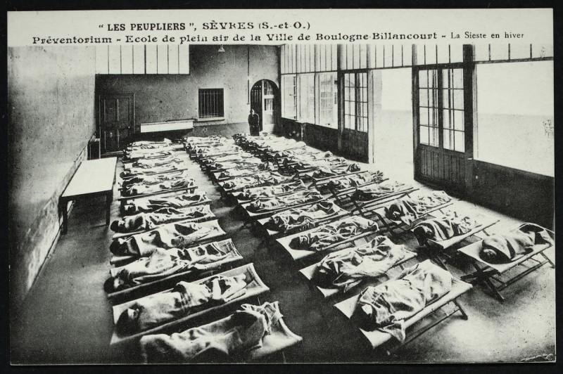 Carte postale ancienne Cf. 9FI/SEV_247/14. à Sèvres