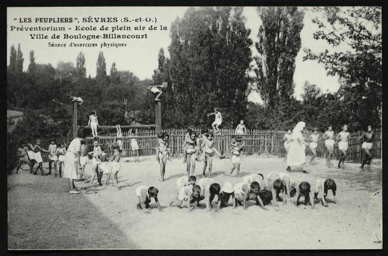 Carte postale ancienne Cf. 9FI/SEV_247/18. à Sèvres