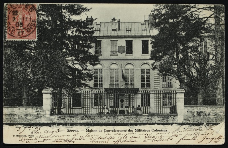 Carte postale ancienne Maison de Convalescence des Militaires Coloniaux à Sèvres