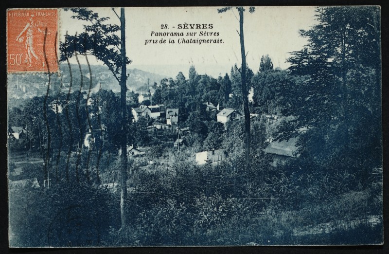 Carte postale ancienne Panorama sur Sèvres pris de la Chataigneraie à Sèvres