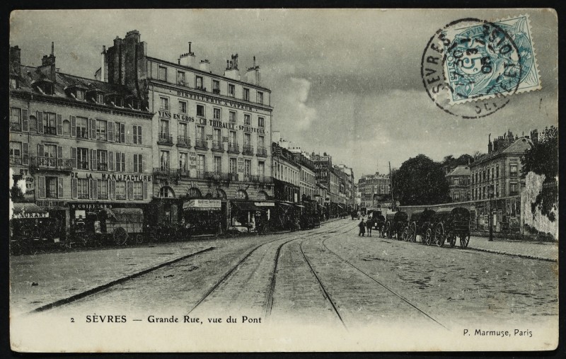Carte postale ancienne Grande-Rue. - Vue du Pont à Sèvres