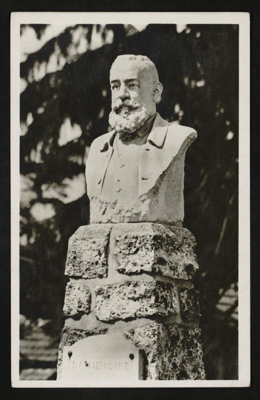 Carte postale ancienne [Buste] de Fernand Forest 1851-1914 - G. Dubois sculpteur à Suresnes