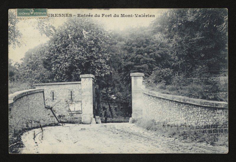 Carte postale ancienne Entrée du Fort du Mont-Valérien à Suresnes