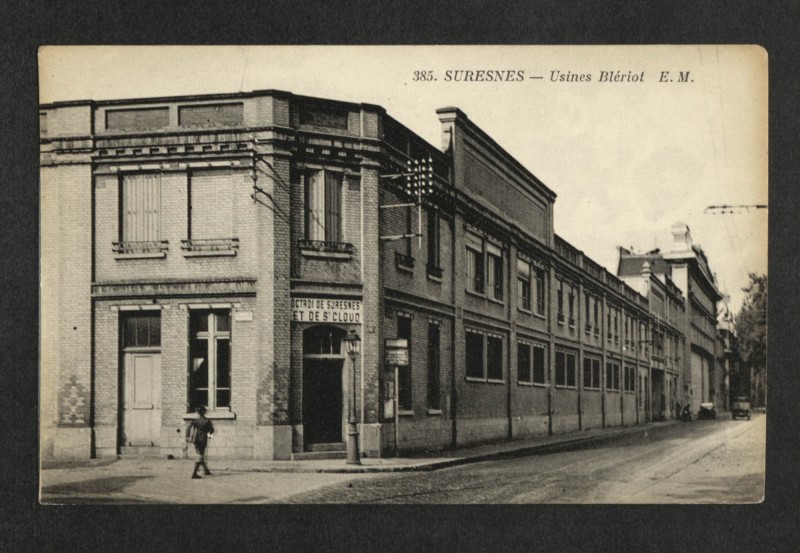 Carte postale ancienne Usines Blériot à Suresnes