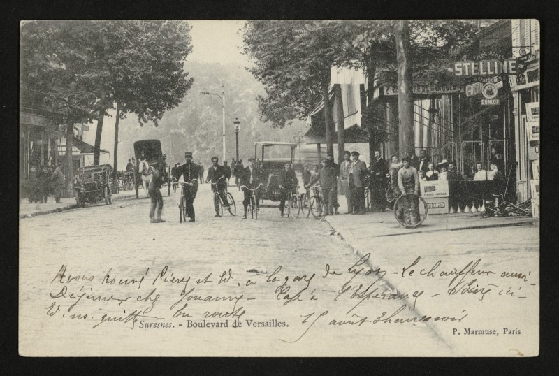Carte postale ancienne Boulevard de Versailles à Suresnes