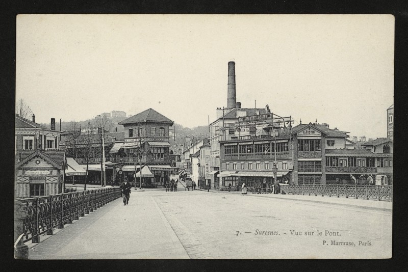 Carte postale ancienne Vue sur le Pont à Suresnes