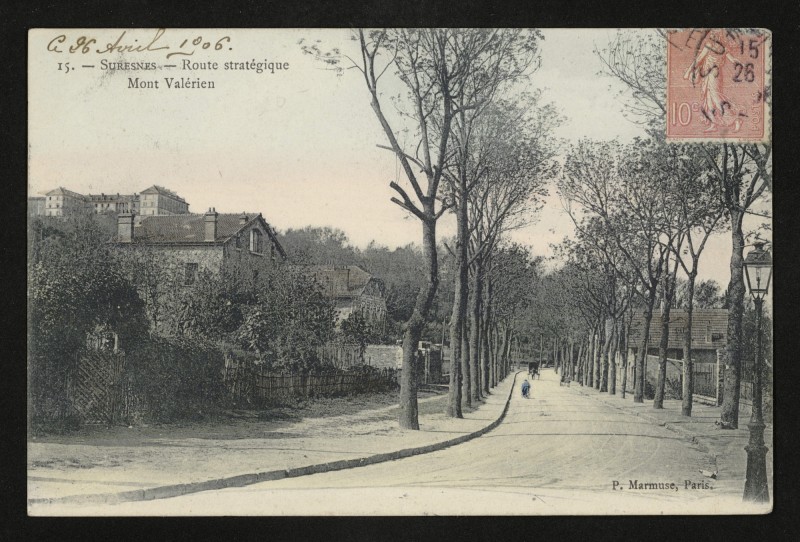 Carte postale ancienne Route stratégique - Mont Valérien à Suresnes