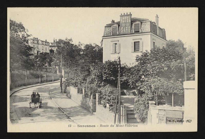 Carte postale ancienne Route du Mont-Valérien à Suresnes