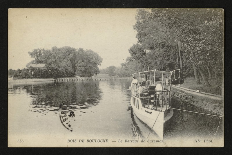 Carte postale ancienne Bois de Boulogne - Le Barrage de Suresnes à Paris 16e