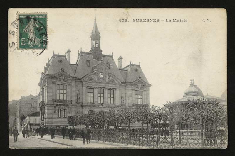 Carte postale ancienne La Mairie à Suresnes