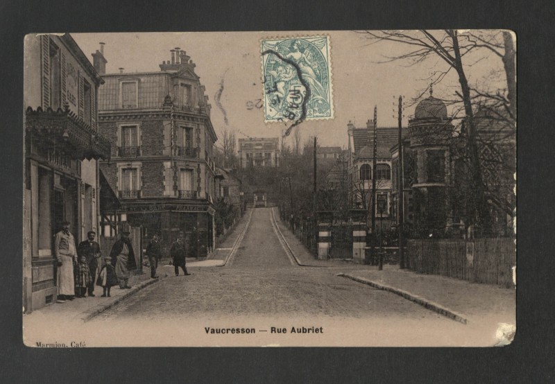 Carte postale ancienne Rue Aubriet à Vaucresson