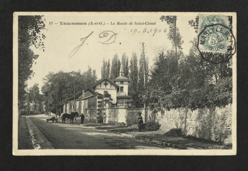 Carte postale ancienne La Route de Saint-Cloud à Vaucresson