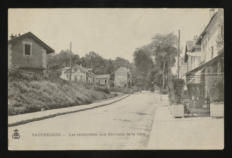 Carte postale ancienne Les restaurants aux Environs de la Gare à Vaucresson