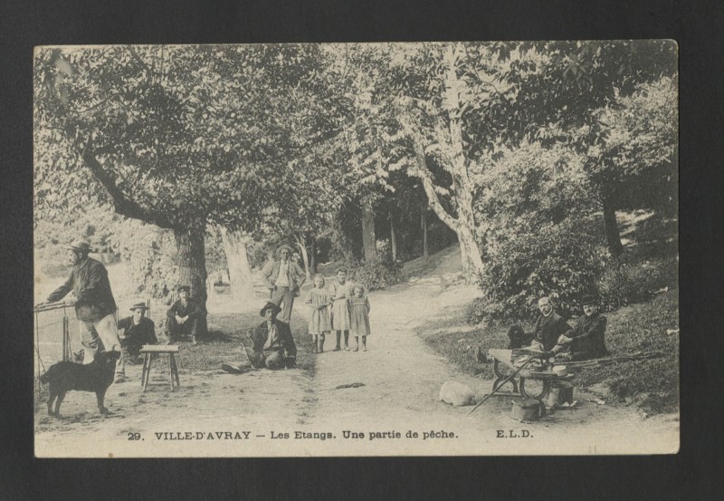 Carte postale ancienne Les Etangs, Une partie de pêche à Ville-d'Avray