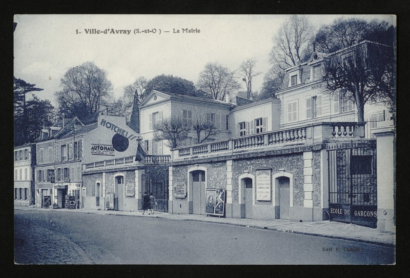 Carte postale ancienne La Mairie à Ville-d'Avray