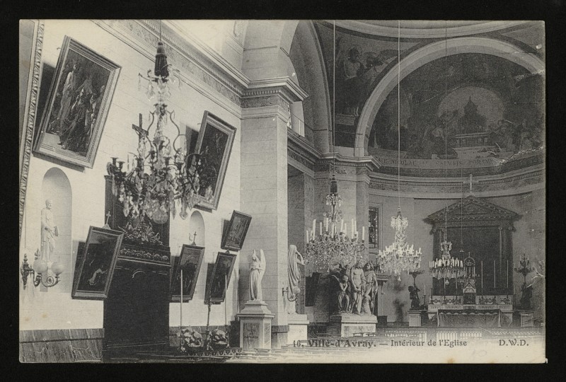 Carte postale ancienne Intérieur de L'Eglise à Ville-d'Avray