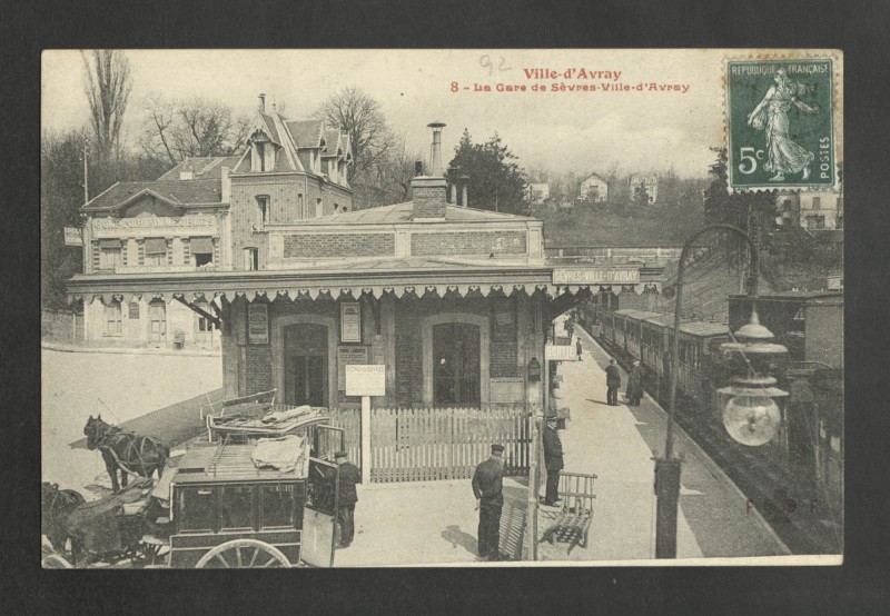 Carte postale ancienne La gare de Sèvres-Ville-d'Avray à Sèvres
