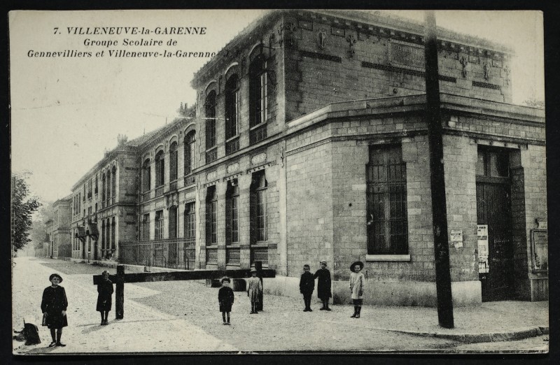 Carte postale ancienne Groupe Scolaire de Gennevilliers et Villeneuve-la-Garenne à Villeneuve-la-Garenne